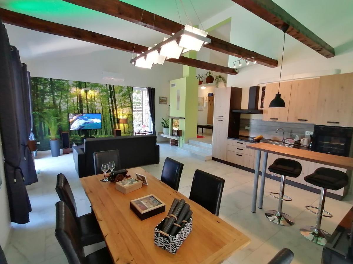 The Forest House Krk 2 Kras Exterior photo